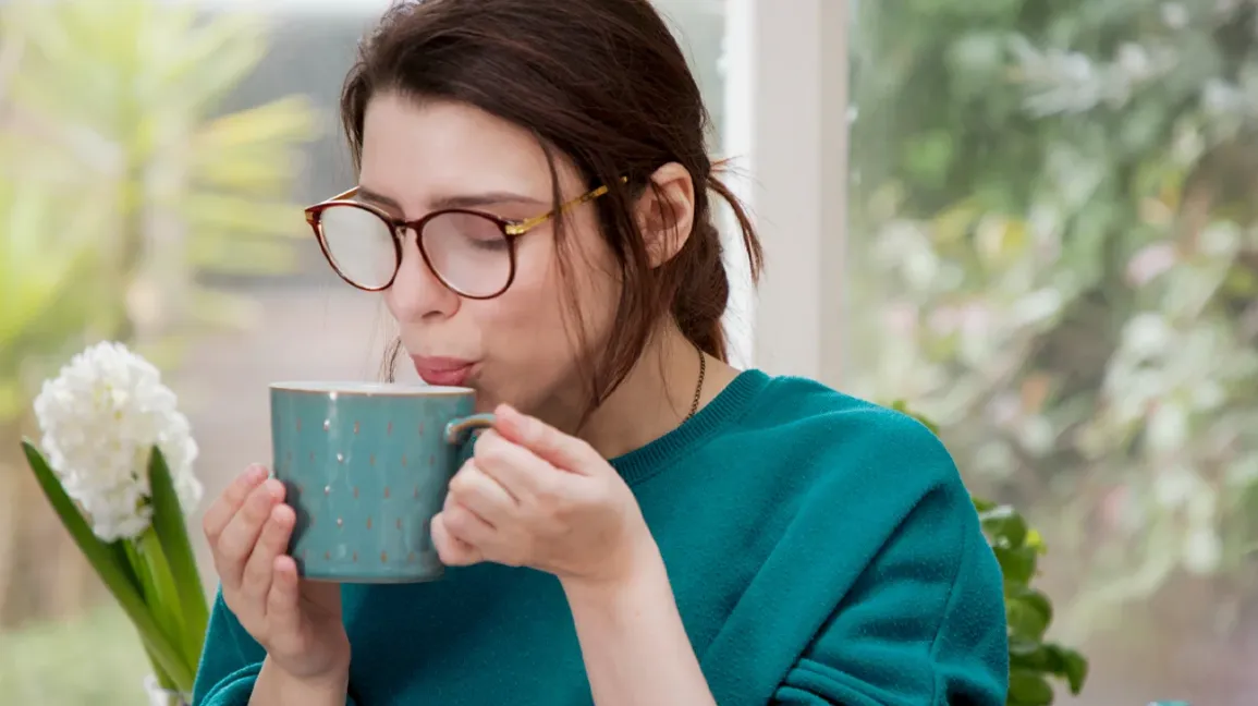 6 Health Benefits of Drinking Warm Water.